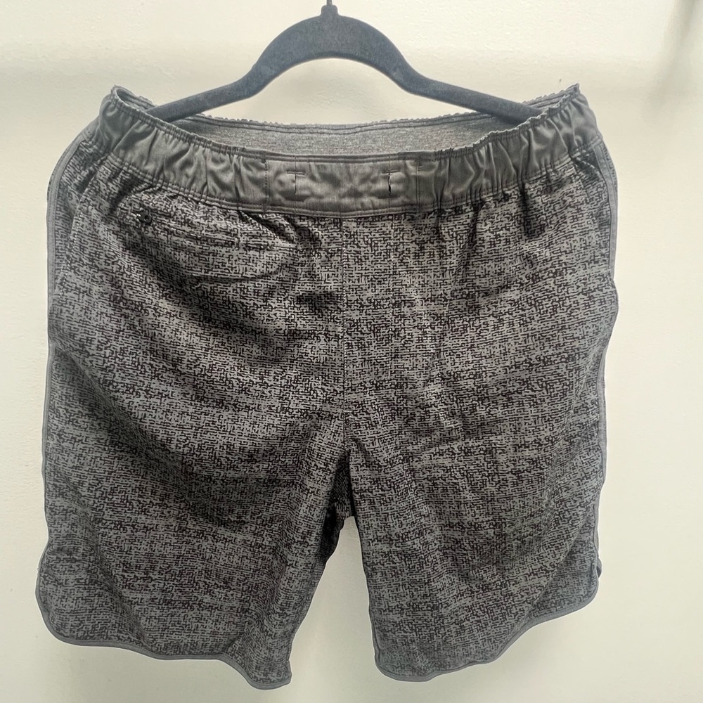 7 Diamonds Printed Core Active 7” Short Grey/Black Mens Small